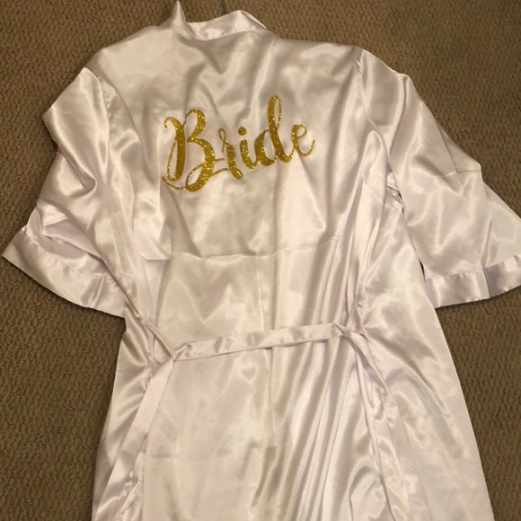Bride Robe - Picture 2 of 2